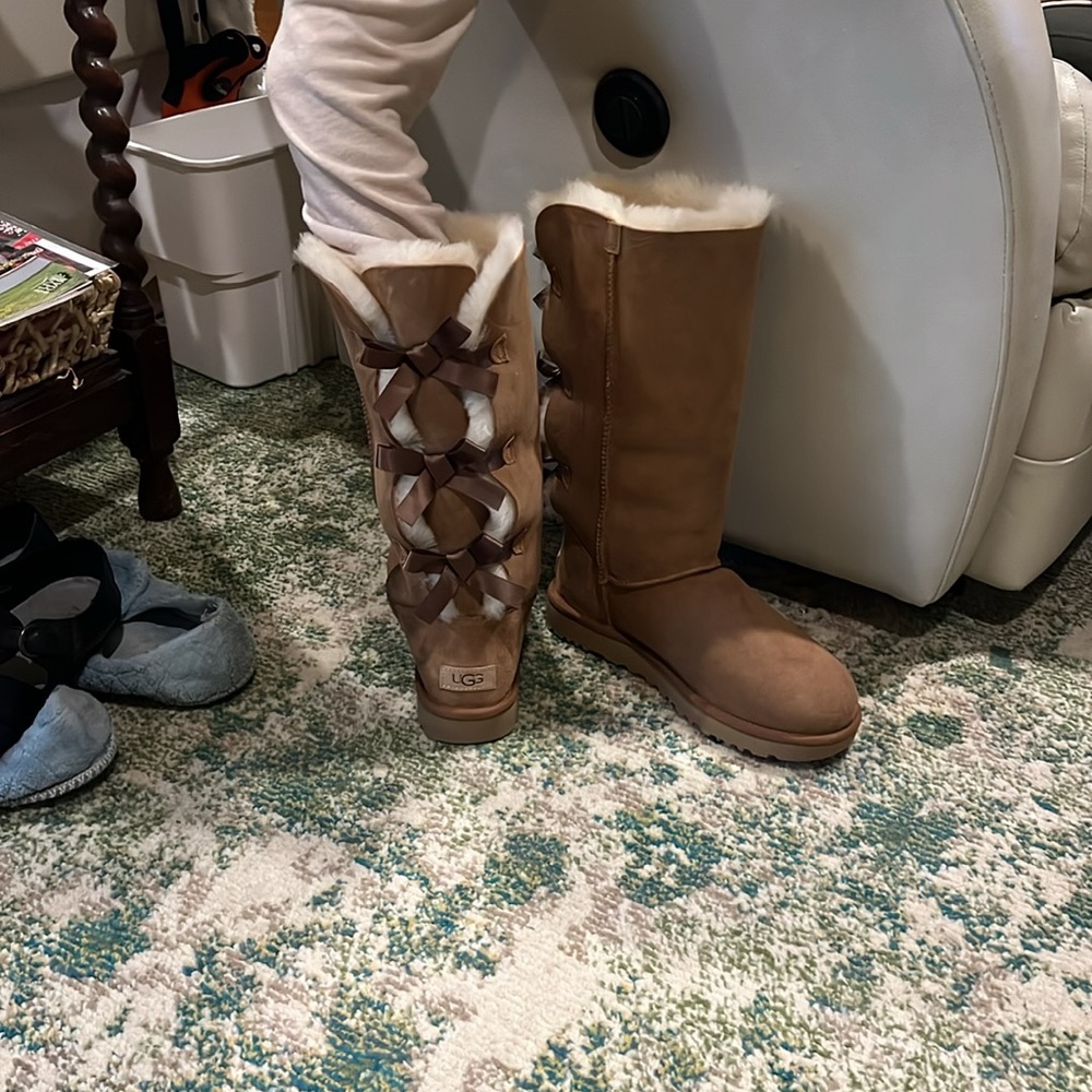 Boots - Picture 2 of 3